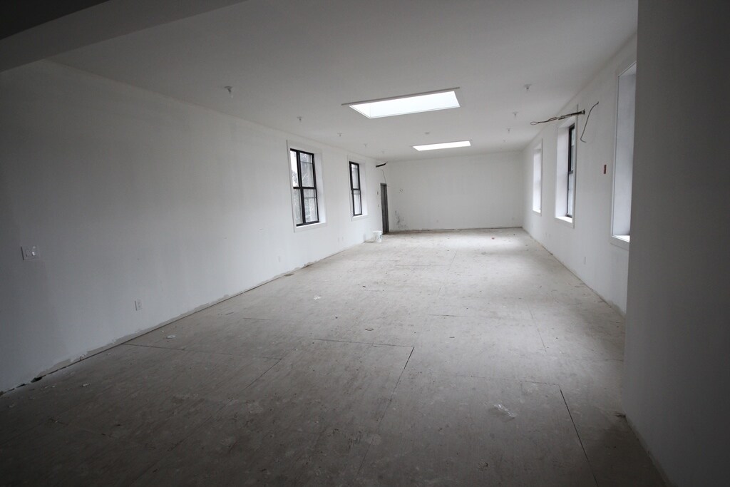 331 Melrose St in Brooklyn, NY - Building Photo