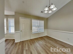 1016 Forest Glen in Jonesboro, GA - Building Photo - Building Photo