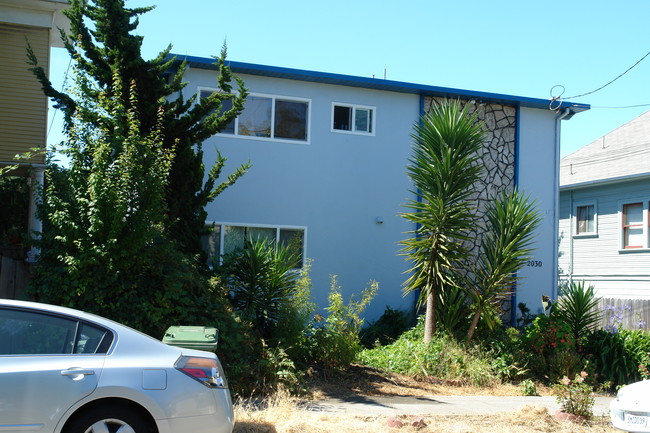 2030 Essex St in Berkeley, CA - Foto de edificio - Building Photo