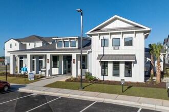 Evolve Holly Ridge in Holly Ridge, NC - Building Photo - Building Photo