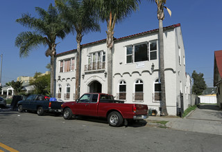 437 W 50Th St in Los Angeles, CA - Building Photo - Building Photo