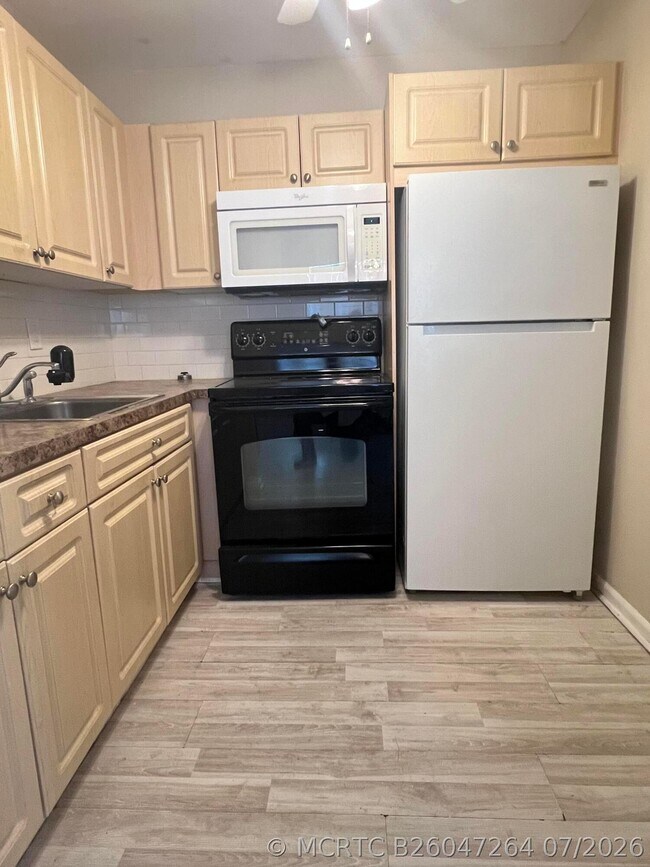 173 Waltham H