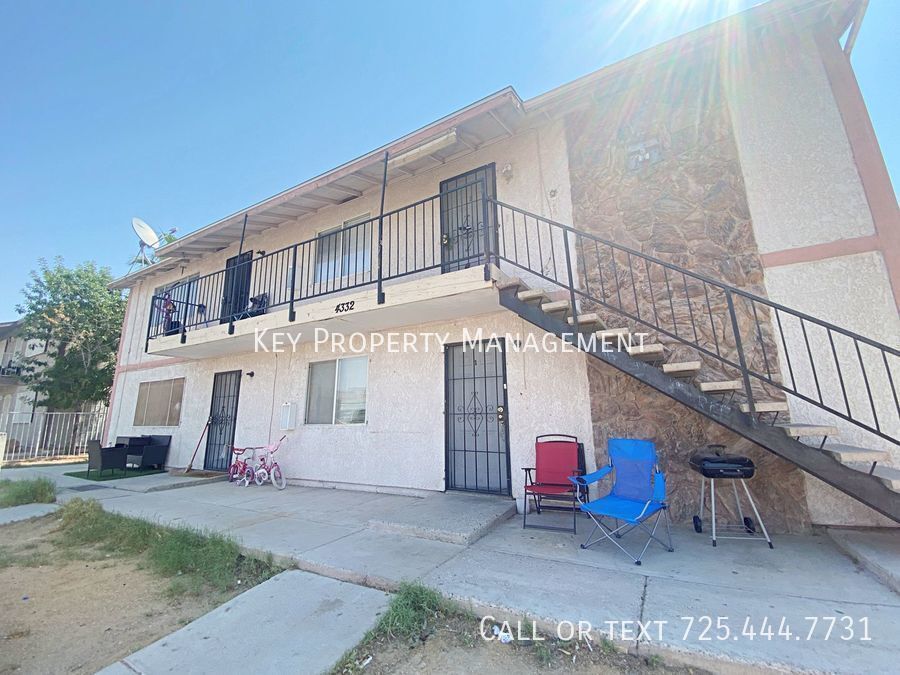 4332 N Vornsand Dr, Unit #1 in Las Vegas, NV - Building Photo