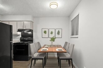 Sumner Estates in Hendersonville, TN - Building Photo - Building Photo