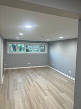 5122 S Whipple St, Unit Basement in Chicago, IL - Building Photo - Building Photo