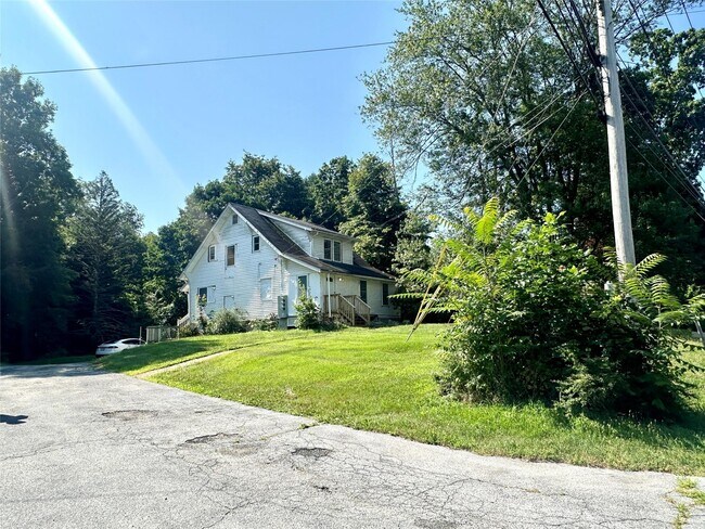 2187 NY-302 in Circleville, NY - Building Photo - Building Photo