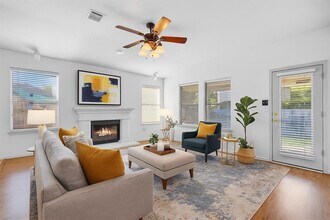 4467 Bremner Dr in Austin, TX - Building Photo - Building Photo