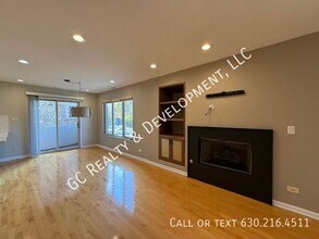 220 Des Plaines Ave in Forest Park, IL - Building Photo - Building Photo