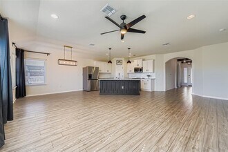 17205 Adoro Dr in Manor, TX - Building Photo - Building Photo