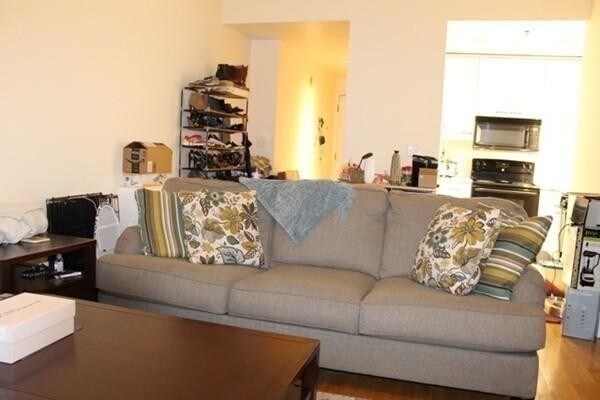 property at 406 Marlborough St