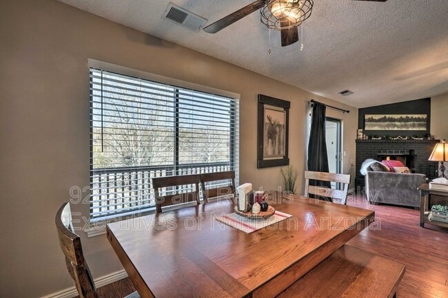2801 N Walnut Hills Dr in Flagstaff, AZ - Building Photo - Building Photo