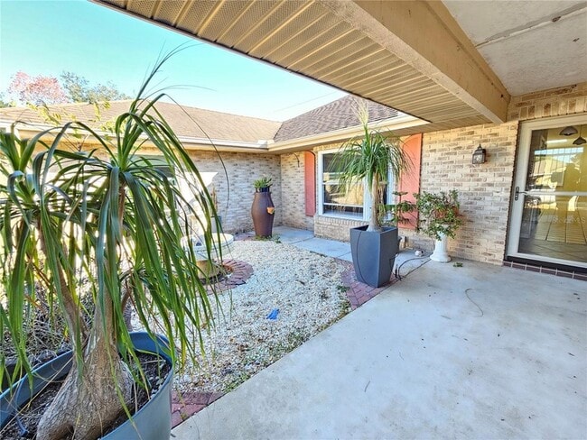 2088 S Parkton Dr in Deltona, FL - Building Photo - Building Photo