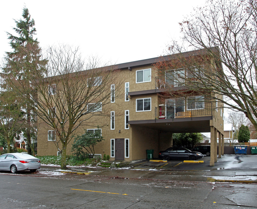 4435 Francis Ave N in Seattle, WA - Building Photo