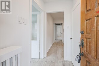 750 Vaughan Rd in Toronto, ON - Building Photo - Building Photo