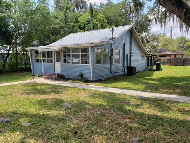 505 2nd Ave in Wildwood, FL - Building Photo - Building Photo