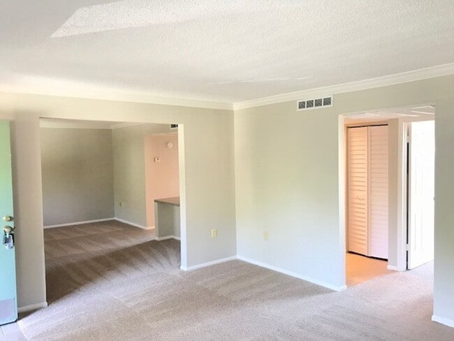 120 Blue Point Way in Altamonte Springs, FL - Building Photo - Building Photo