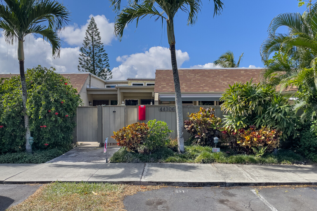 Yacht Club Knolls in Kaneohe, HI - Building Photo