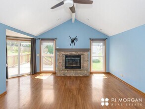 16911 N Cir in Omaha, NE - Building Photo - Building Photo