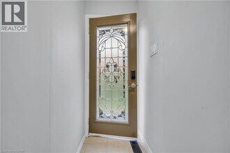 88 Glen Lake Crescent in Kitchener, ON - Building Photo - Building Photo