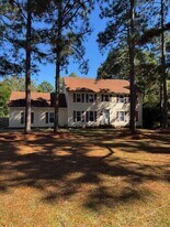 1831 Huckleberry Dr in Aiken, SC - Building Photo