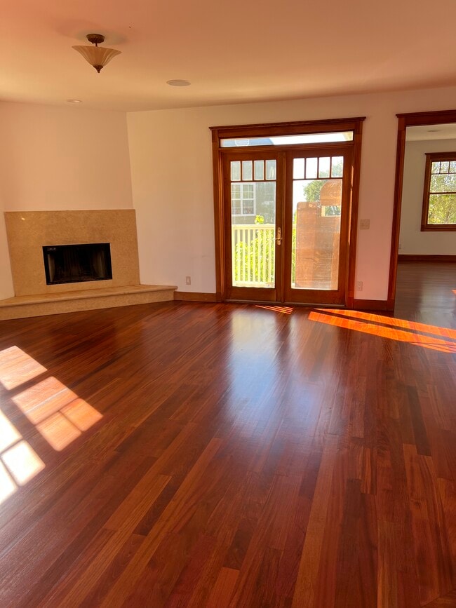 5825 Saint Paul Ct in Oakland, CA - Building Photo - Building Photo