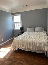 6331 Longridge Ave, Unit 6331 in Van Nuys, CA - Foto de edificio - Building Photo