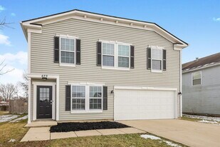 673 Sedgewick Ln in Greenfield, IN - Building Photo