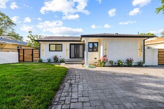 16243 Chatsworth St in Los Angeles, CA - Building Photo - Building Photo