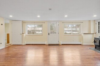 8 Rocky Hill Dr in Nashua, NH - Building Photo - Building Photo