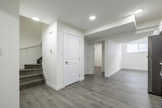 9819-9107 107 Ave in Morinville, AB - Building Photo - Building Photo