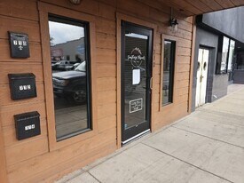 710 S Main St in Springfield, TN - Building Photo