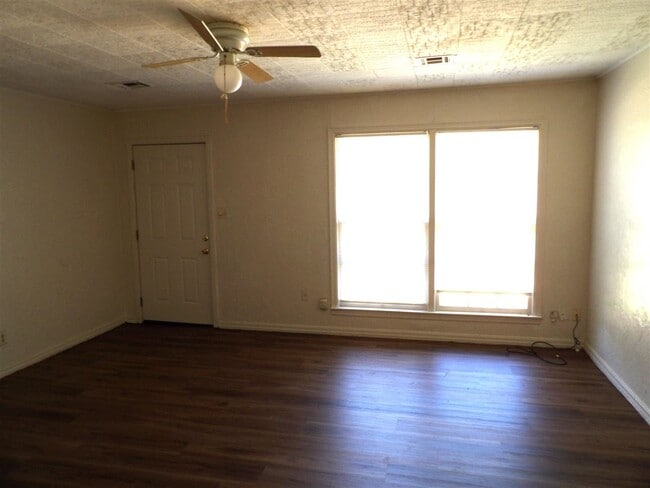 1823 NW 22nd St in Lawton, OK - Building Photo - Building Photo