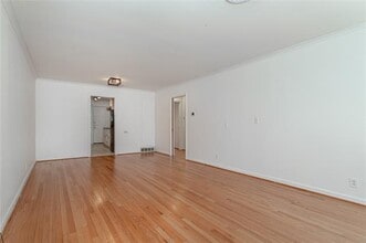 6525 E Mockingbird Ln in Dallas, TX - Building Photo - Building Photo