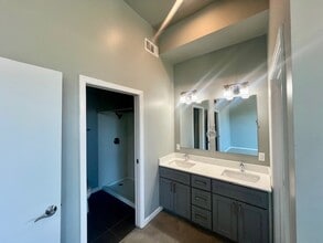 402 Webster St, Unit 1 in Oakland, CA - Building Photo - Building Photo