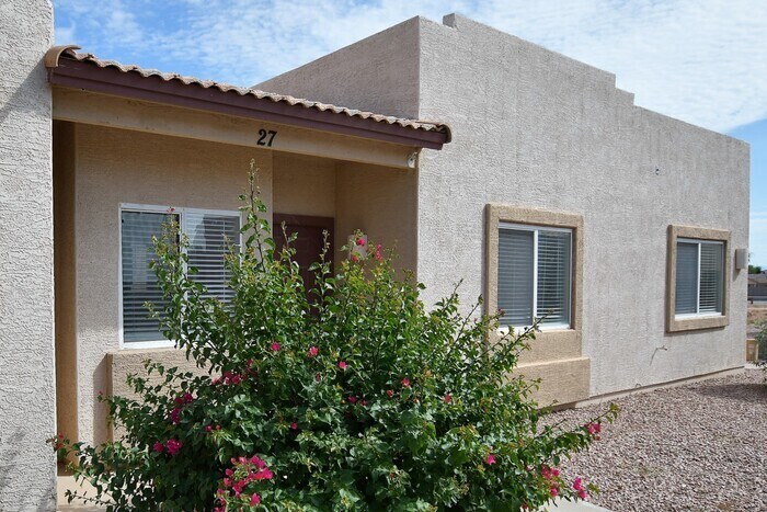 2300 E Magma Rd in Queen Creek, AZ - Building Photo