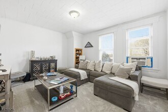 39 Wilmore Rd in Little Falls, NJ - Building Photo - Building Photo