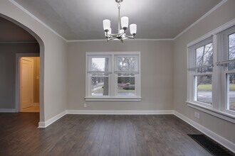 202 W Florida Ave in Urbana, IL - Building Photo - Building Photo