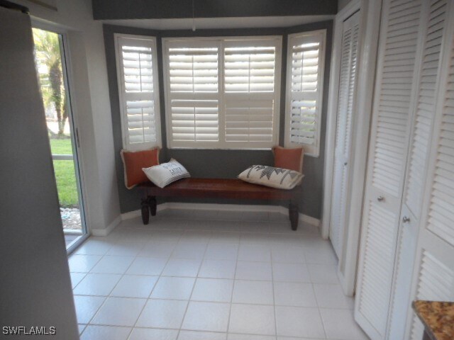 property at 7360 Glenmoor Ln