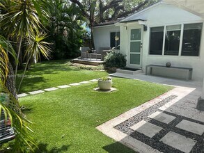 701 SW 9th Ave in Fort Lauderdale, FL - Building Photo - Building Photo