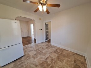 10 Commodore Dr in Newport News, VA - Foto de edificio - Building Photo