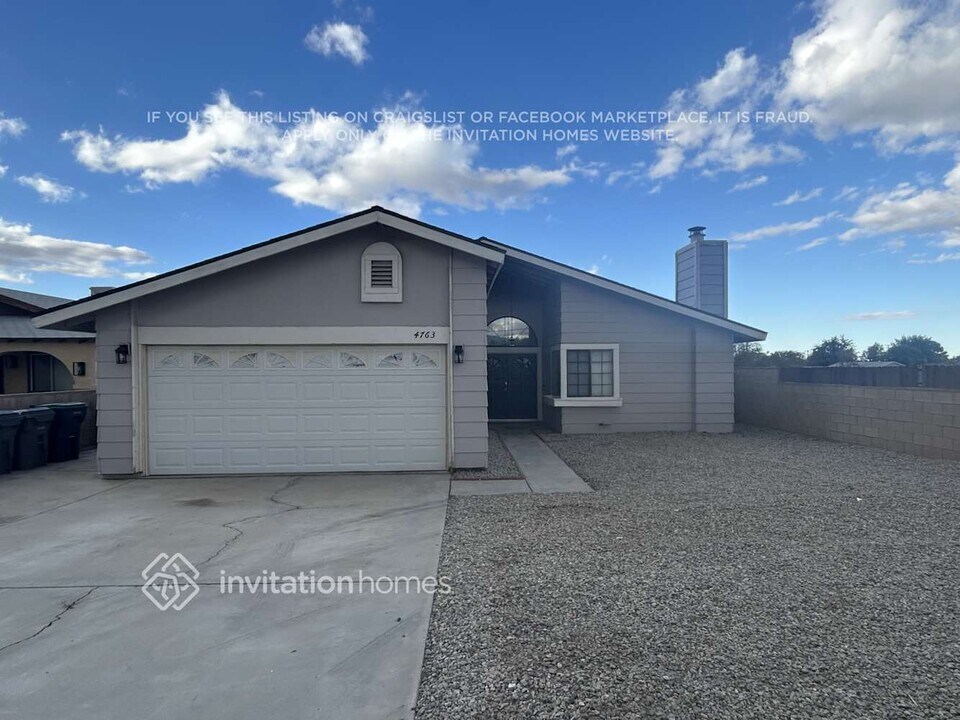 4763 W Ave L8 in Lancaster, CA - Building Photo