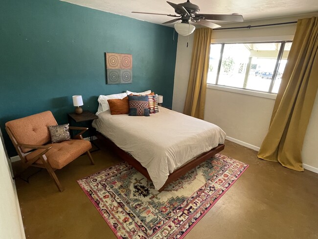 property at 1312 W 7th Pl