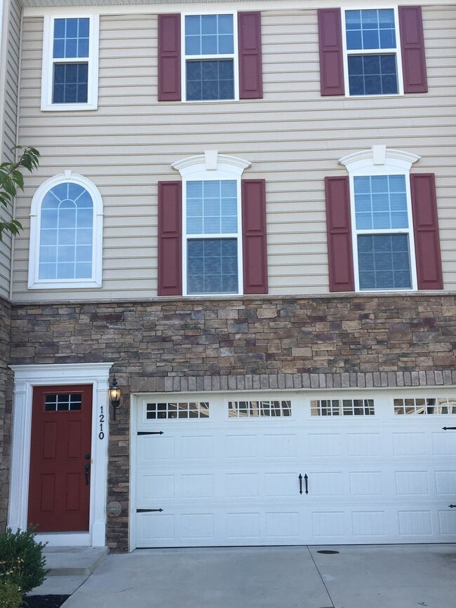 1210 Madison Ln in Hockessin, DE - Building Photo - Building Photo