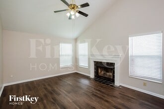 9466 Fairview Pkwy in Noblesville, IN - Foto de edificio - Building Photo