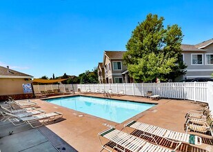 1043 Canyon Meadow Dr, Unit Provo Mountainside Condo in Provo, UT - Building Photo - Building Photo