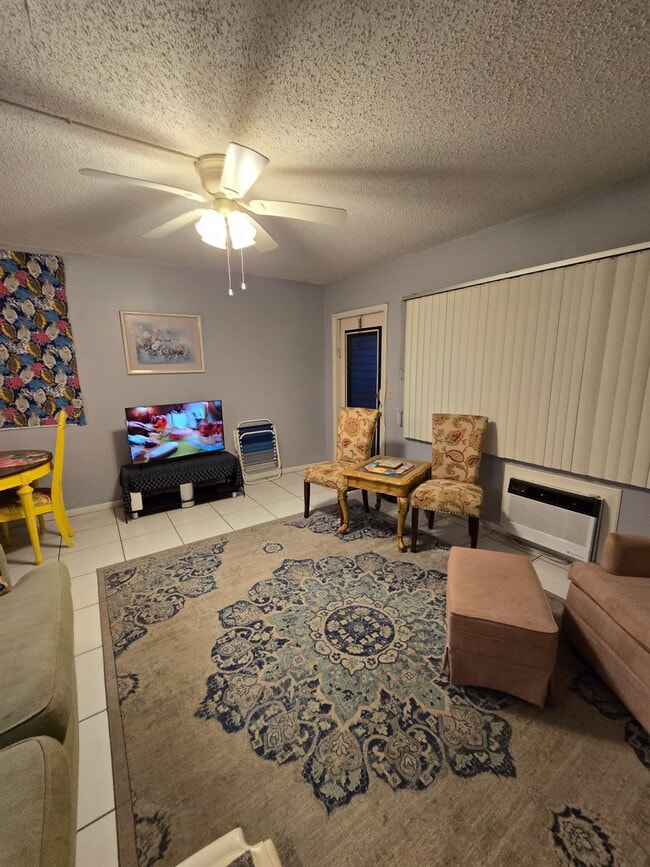 91 Upminster Crescent in Deerfield Beach, FL - Building Photo - Building Photo