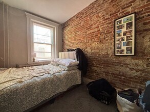 63 Myrtle St, Unit 10 in Boston, MA - Building Photo - Building Photo