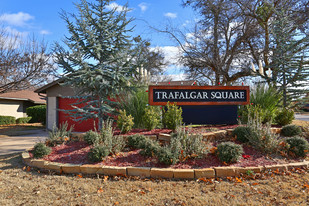 Trafalgar Square Duplexes Apartments