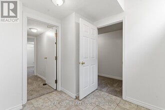 132 Dawn Ave in Guelph, ON - Building Photo - Building Photo