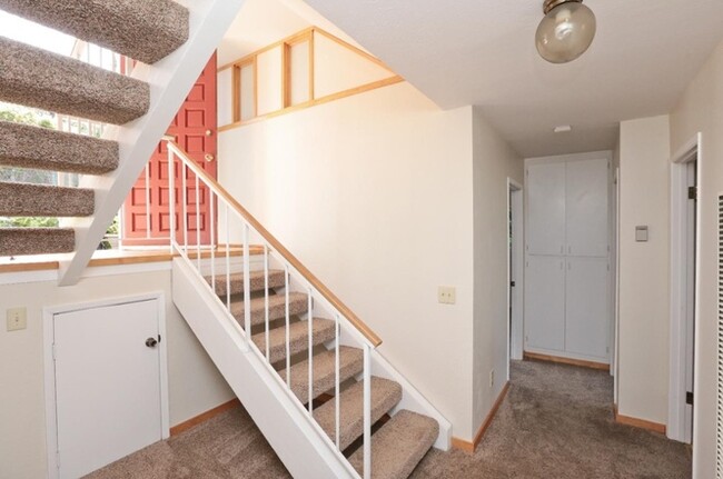 3755 Faye dr, Unit Lower level in Soquel, CA - Building Photo - Building Photo